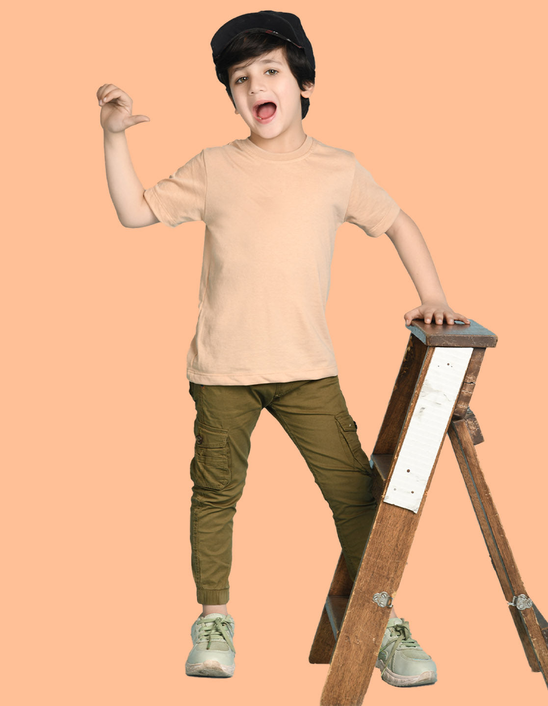 Nusyl Boys Beige Wild Text Printed Short Sleeve Oversized T-Shirt