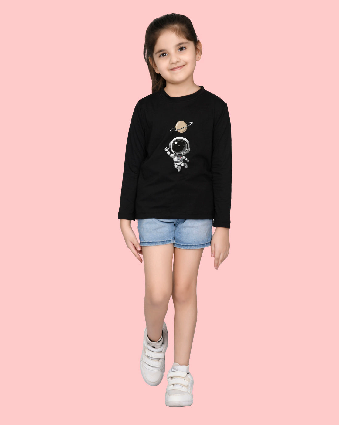 Nusyl Girls Black Astronaut Printed Full Sleeve T-shirt