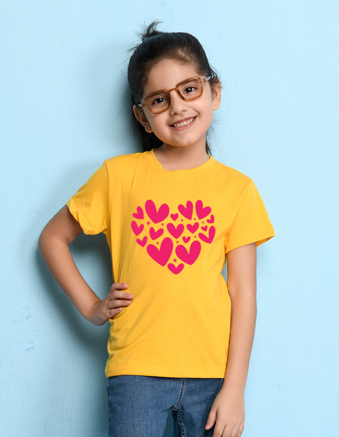 Nusyl Girls Yellow Heart Printed Has a Round Neck Short sleeve T-Shirts