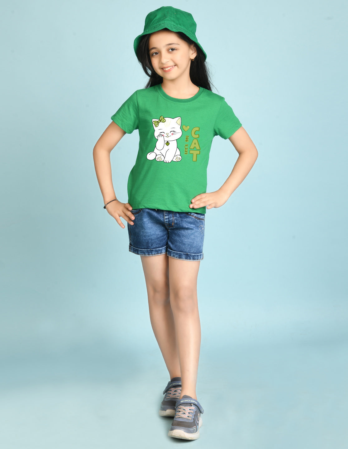 Nusyl Girl's Green Cute cat & Text Printed Regular Fit T-Shirt