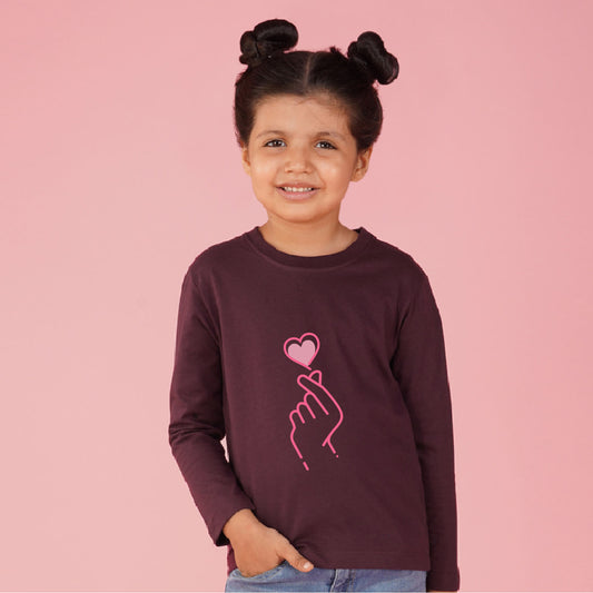 Nusyl Girls maroon Hand & Heart Printed T-Shirt