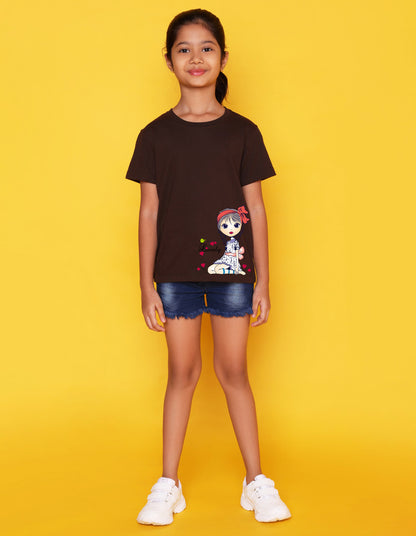 Nusyl Girls Brown Pretty Girl  Printed Half Sleeves T-Shirt