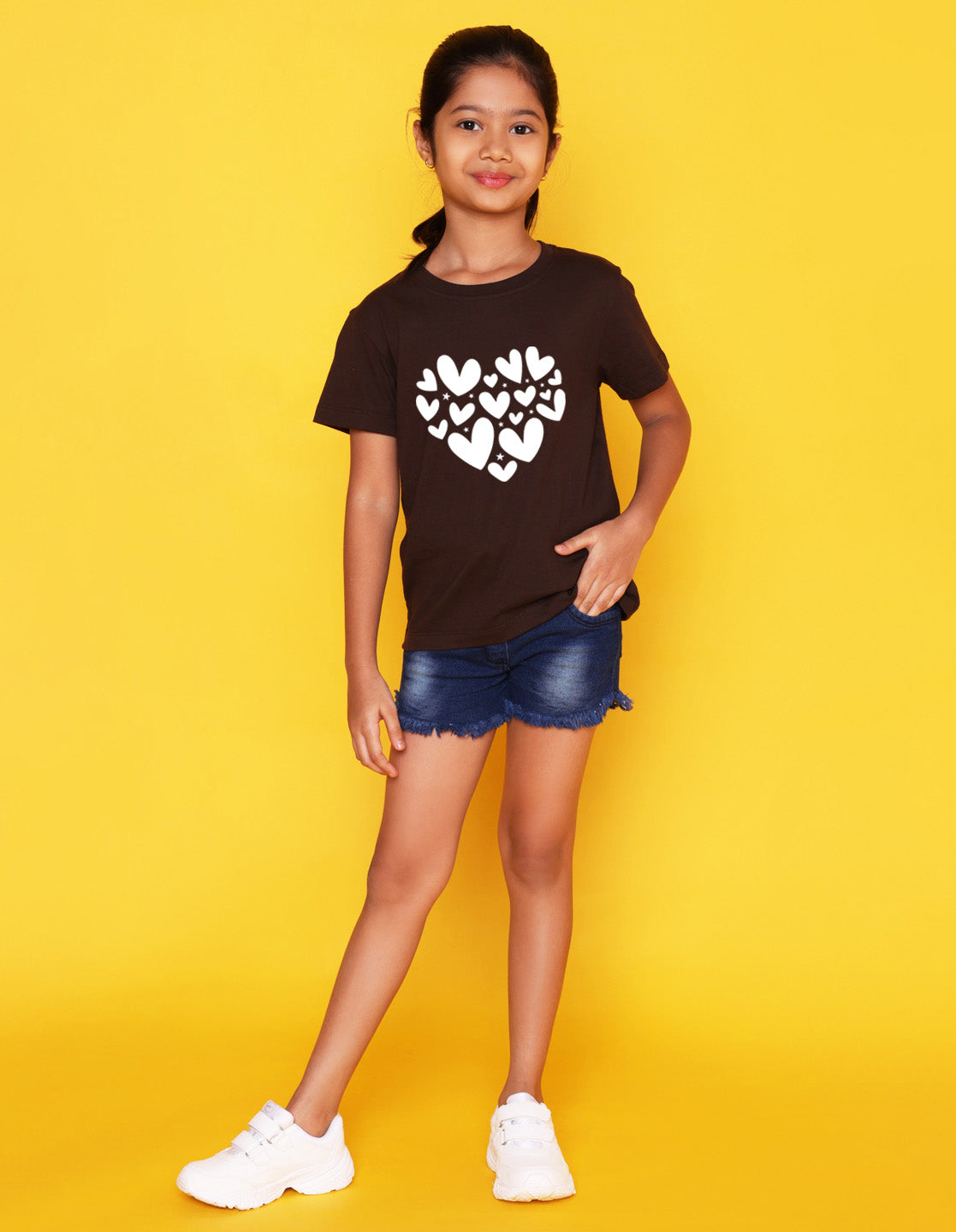 Nusyl Girls Brown Heart  Printed  Has a Round Neck Short sleeve T-Shirts