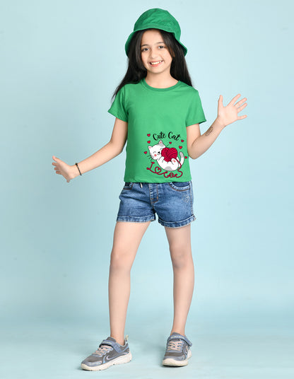 Nusyl Girl's Green Cute cat Printed Regular Fit T-Shirt