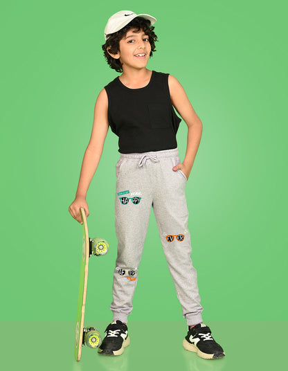 Nusyl Boys Grey Text & Goggles Printed Ankle Length Track Pant