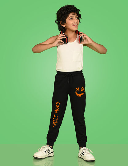 Nusyl Boys Black Smiley Emoji Printed Ankle Length Track Pant