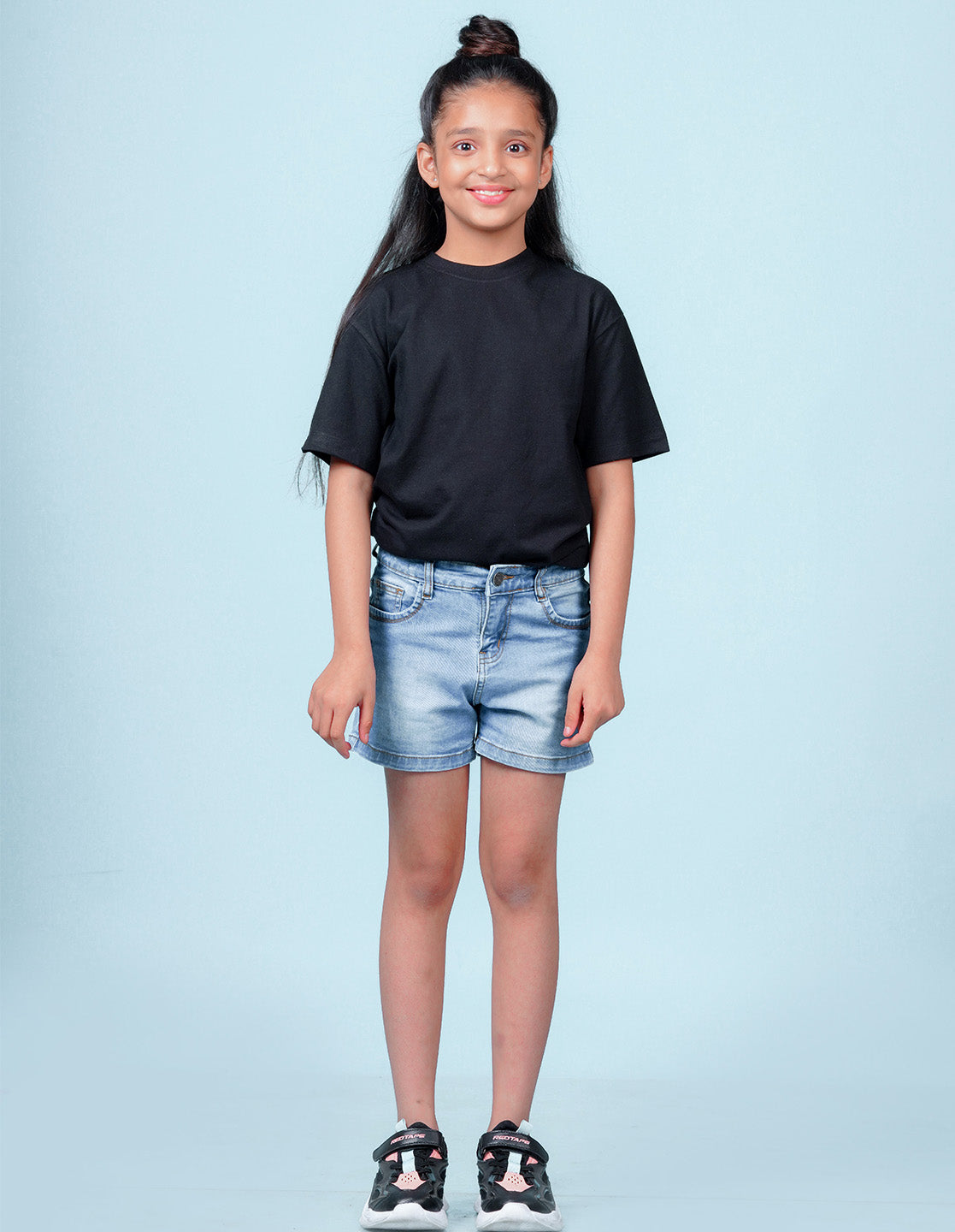 Nusyl Girls Solid Black Oversized T-shirt