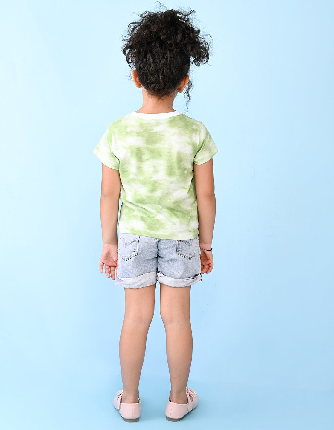 Nusyl girls green auts astronaut printed tie & dye tshirt.